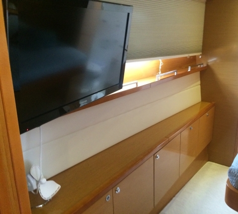 LAGOON 560 Catamaran Yacht